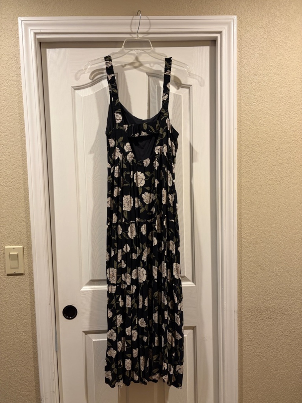 Saltwater LUXE Floral Black Sleeveless Maxi Dress size M excellent cond - Picture 5 of 8
